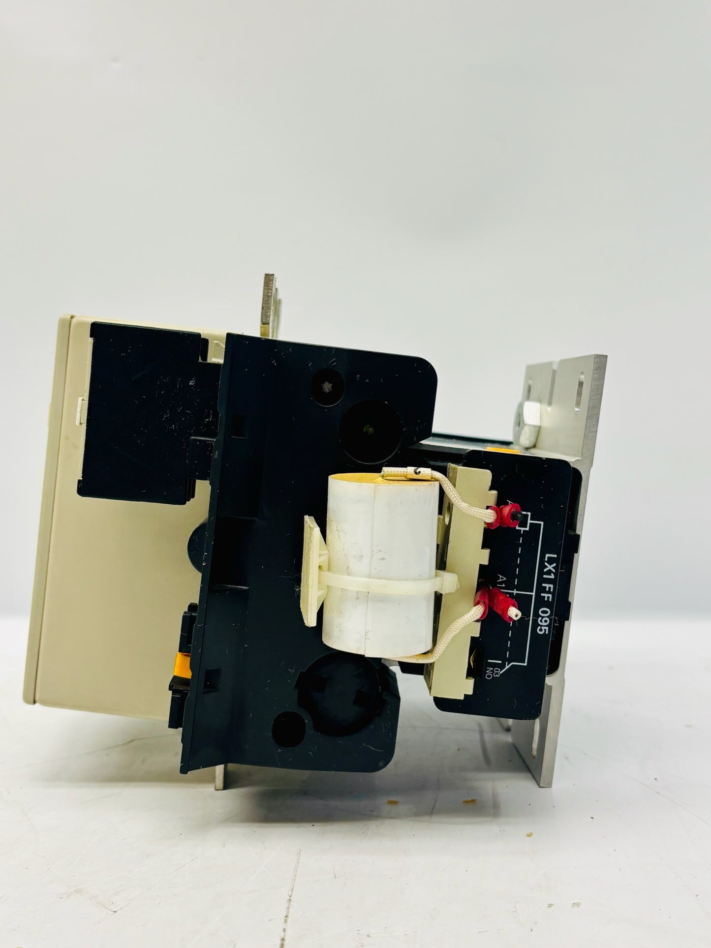 Square D LC1F115 115A 3-Pole Industrial Contactor