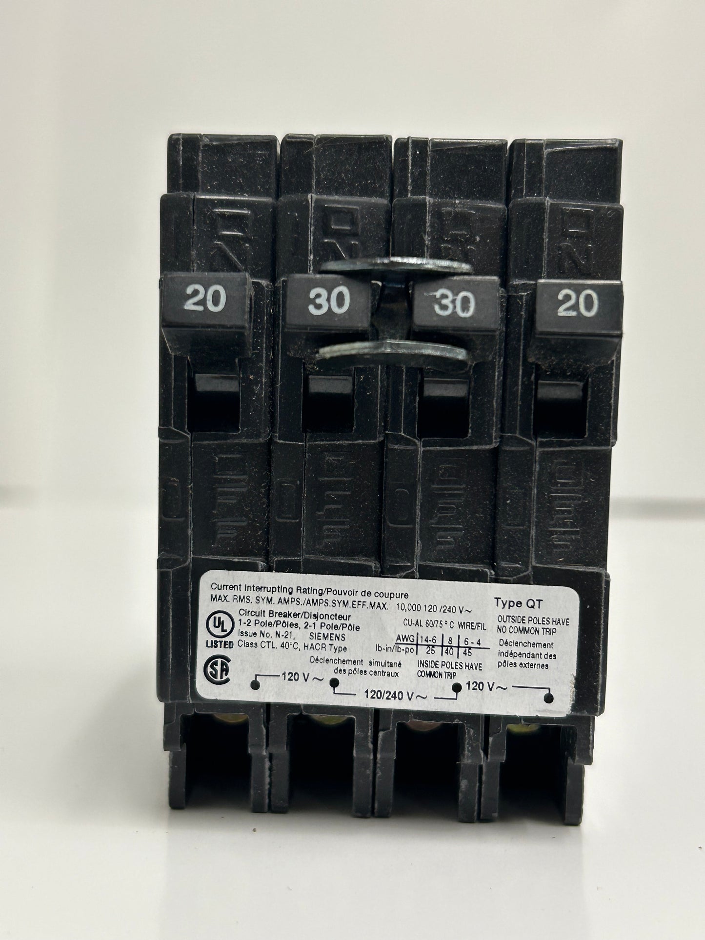 SIEMENS Q22030CT Circuit Breaker TRIPLEX 20/30Amp 120/240V 60Hz QT (6 Pk)