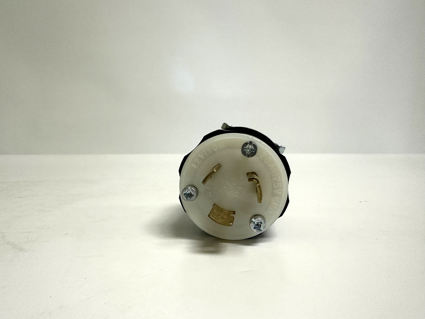 4 PK Leviton (2311) 2 Pole, 3 Wire, Grounding,  Locking Plug, 20A-125V, Black