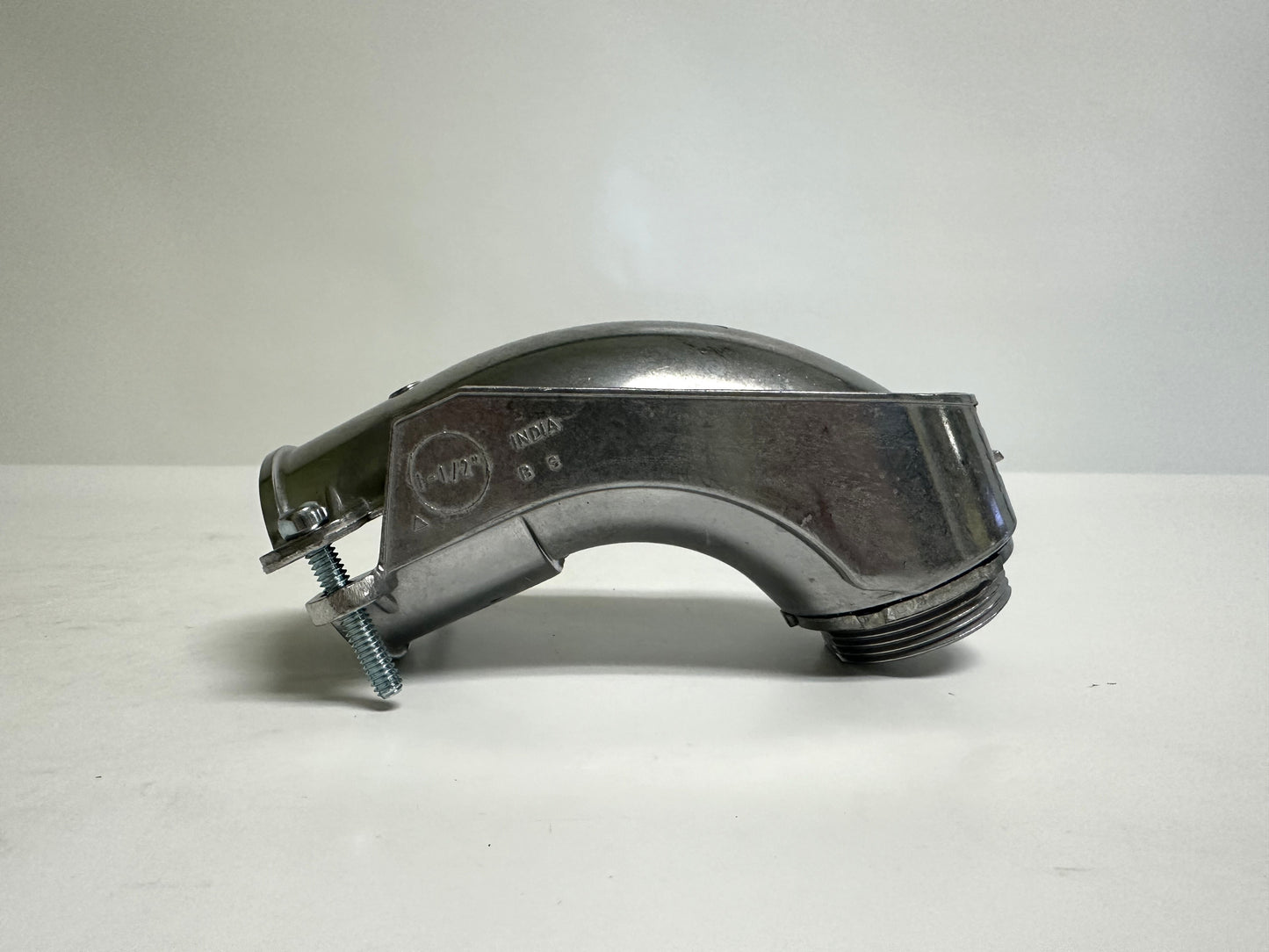 5 PK Raco (2696) 1 1/2" 90° Angle Connector, Squeeze Flex, Die-Cast Zinc