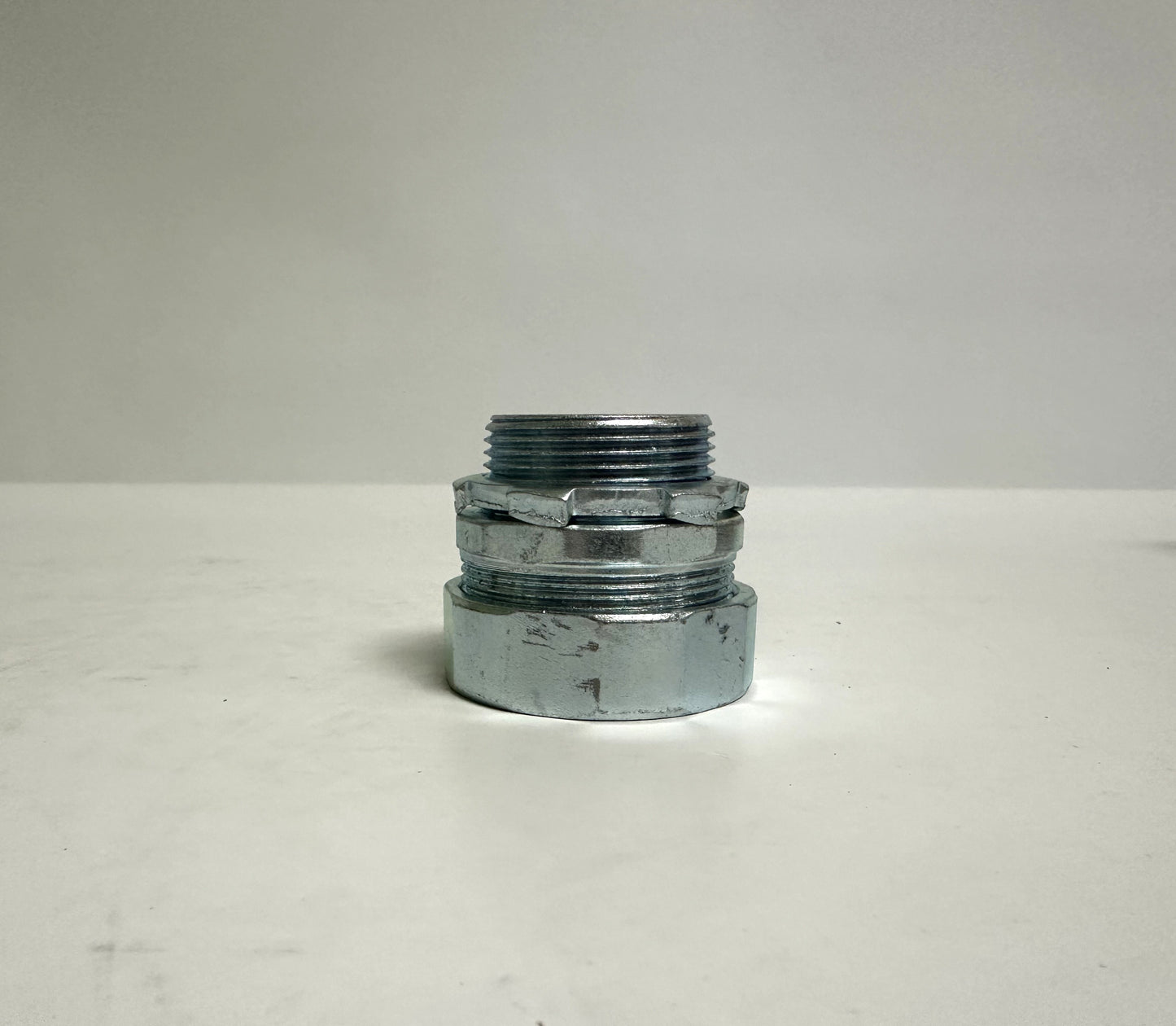 10 PK Raco (1805) 1 1/4" Compression No-Thread Conduit Connector, Steel