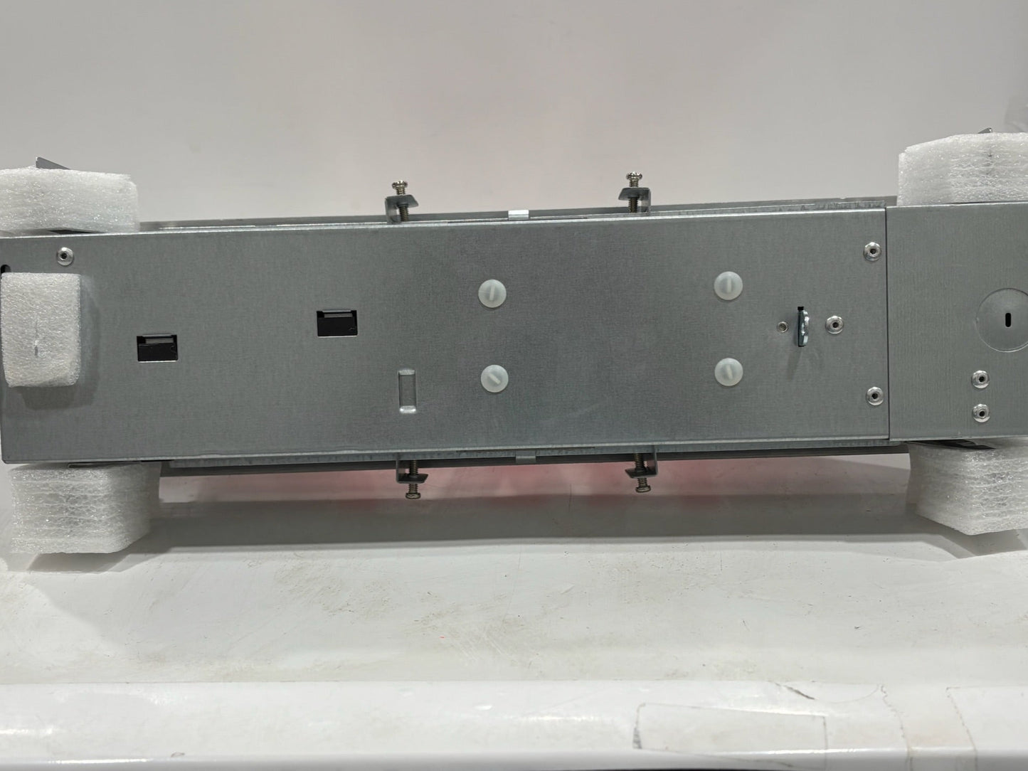 Lithonia EDGR1 R M4 – 1-Face Recessed Edge-Lit LED Exit Sign