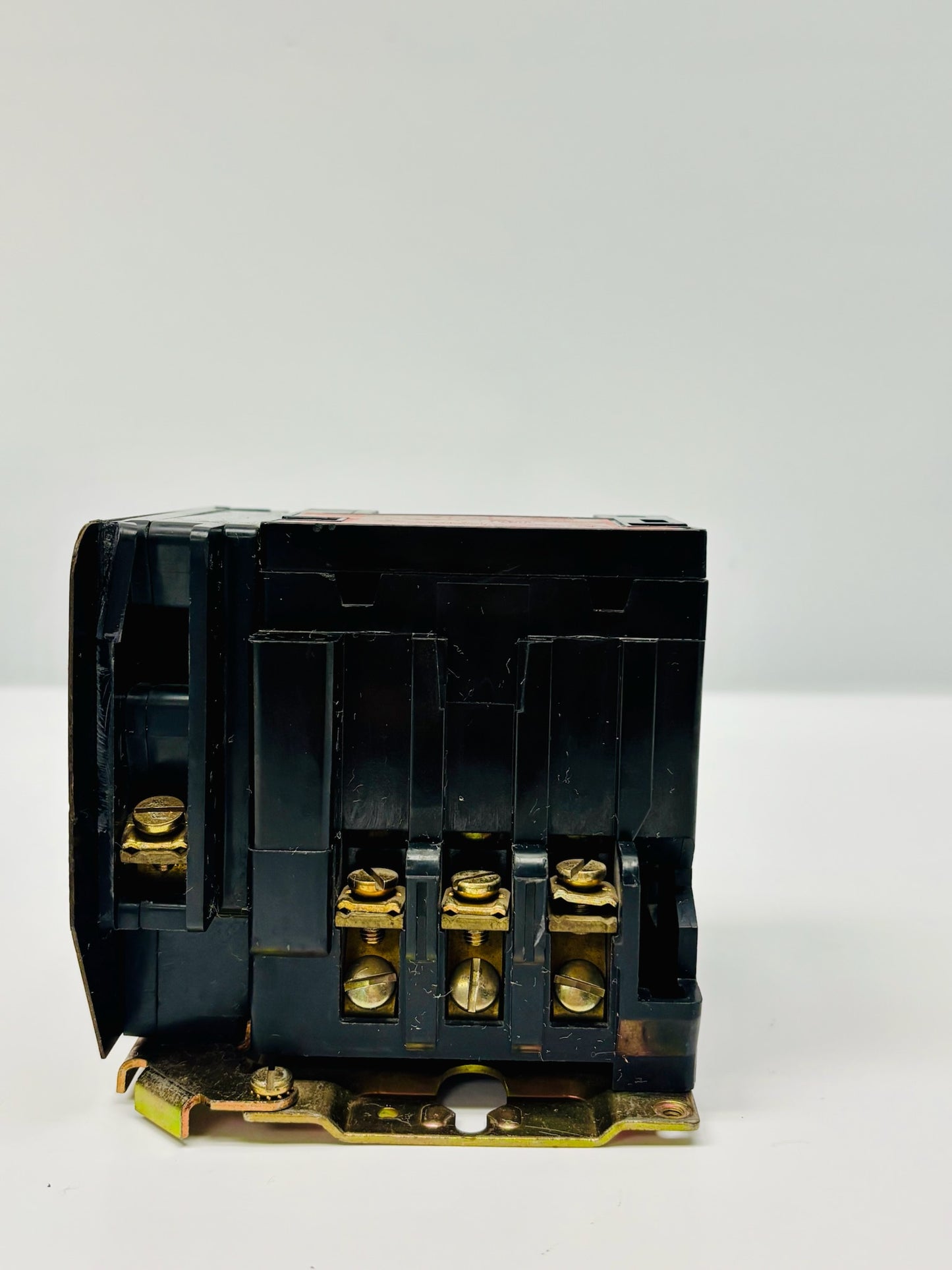 Square D 8903SM03 Lighting Contactor (Minor Damage)
