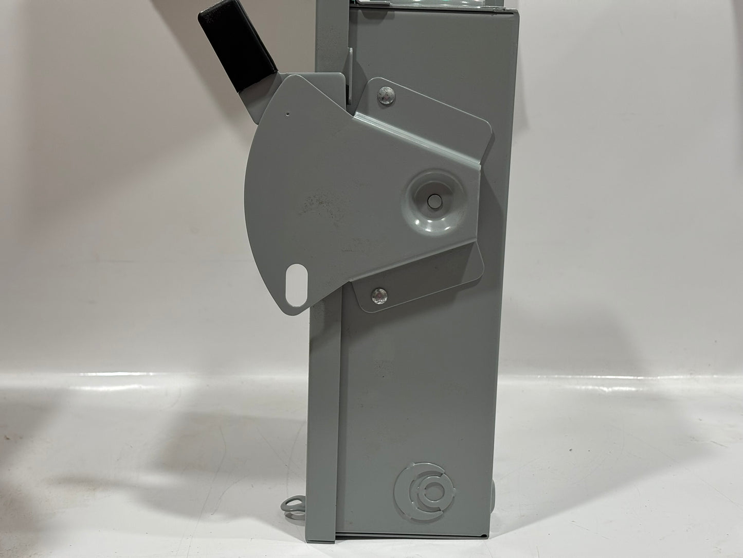 Eaton DG321NRB 30A 240 V 3-Pole Fusible Safety Switch, NEMA 3R Rainproof