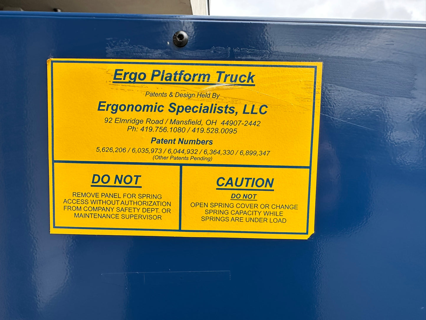 Ergonomic Specialists Spring Actuated & Self Leveling Ergo Platform Truck Cart
