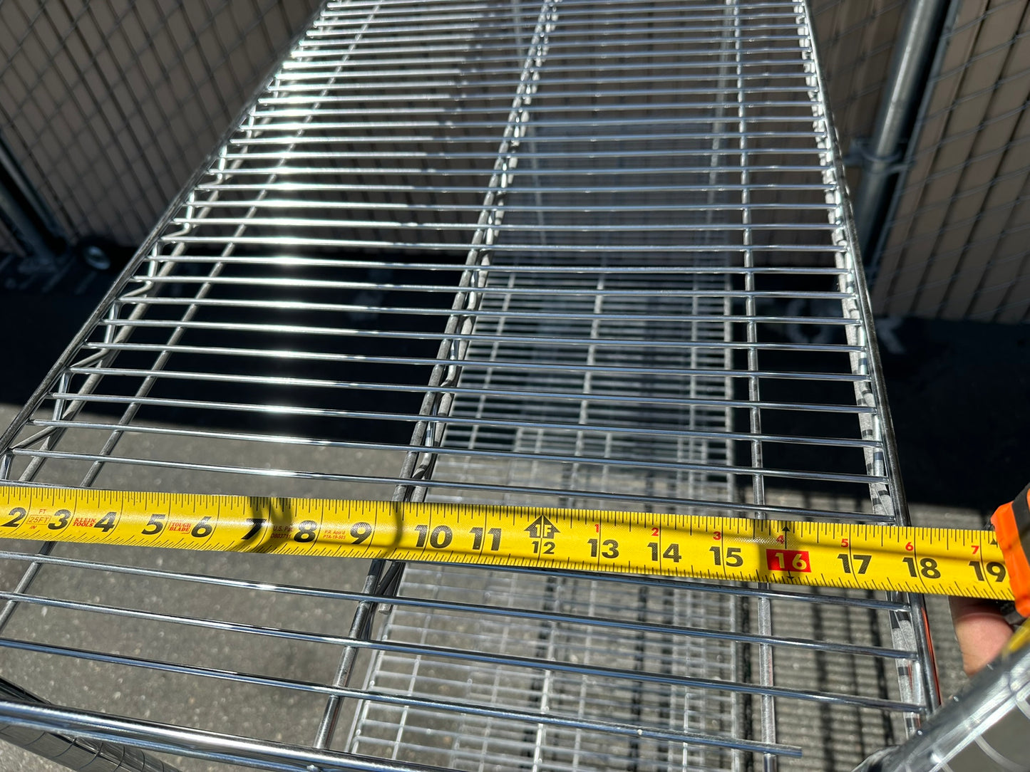ULINE H-8275 Chrome Mobile Shelving 60 x 18 x 69" 1000lbs Capacity, 4-Shelf