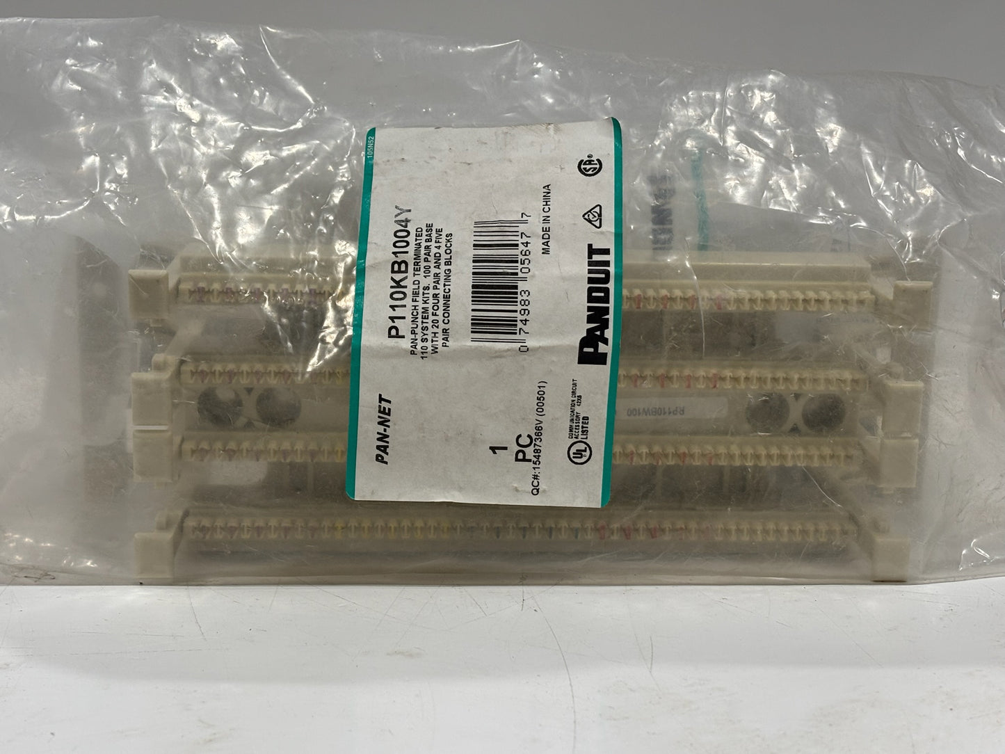 Panduit P110B1004R2Y 100-Pair 2RU Rack-Mount Punch-Down Kit