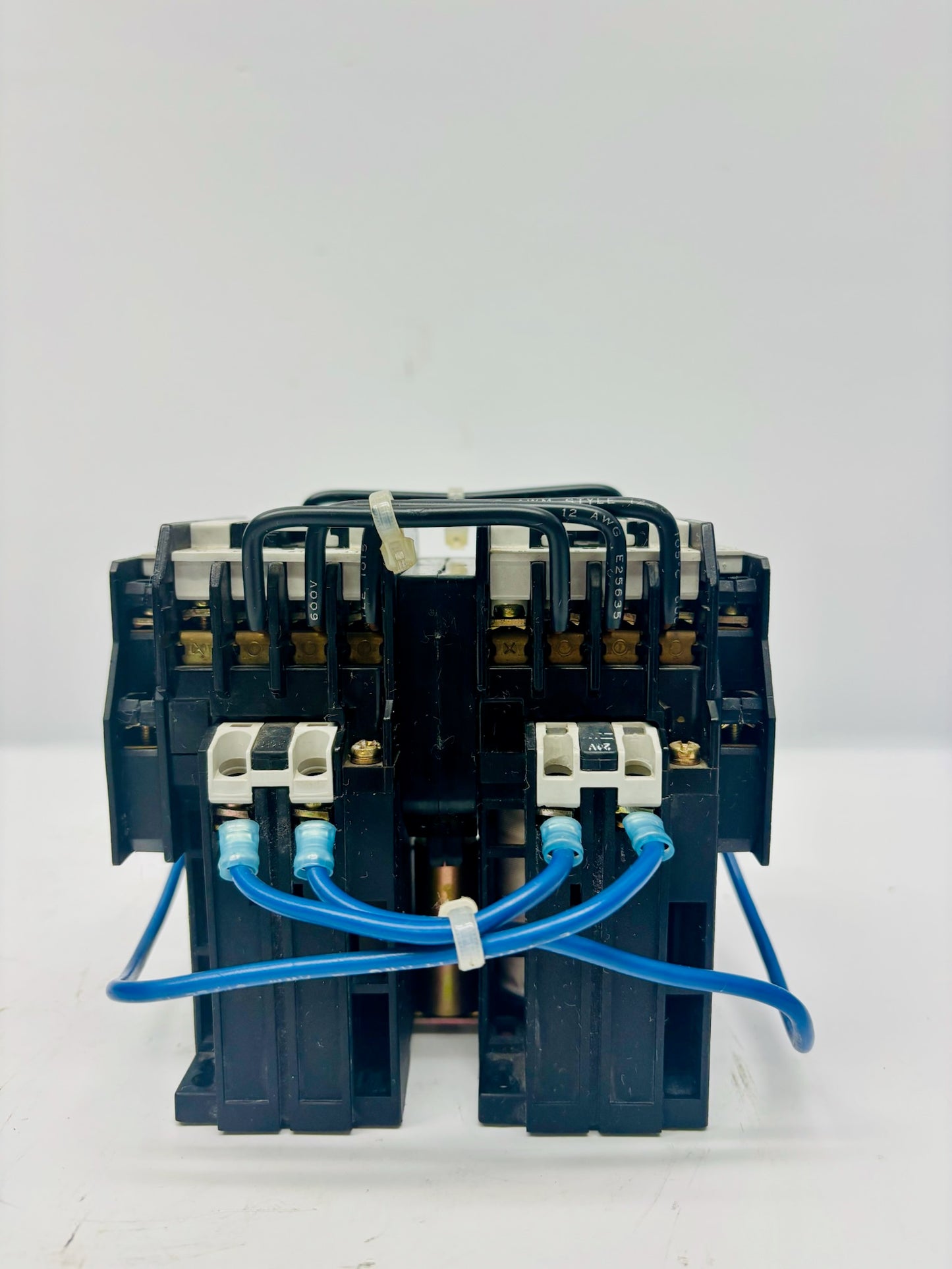 General Electric CR72A Starter with CR7XA11B Auxiliary Contact Block