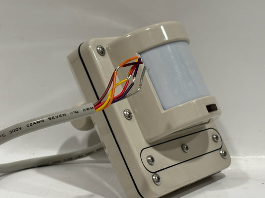 Watt Stopper CB-100 Low-Temp PIR Occupancy Sensor, 24VDC, 2000 Sq Ft Coverage