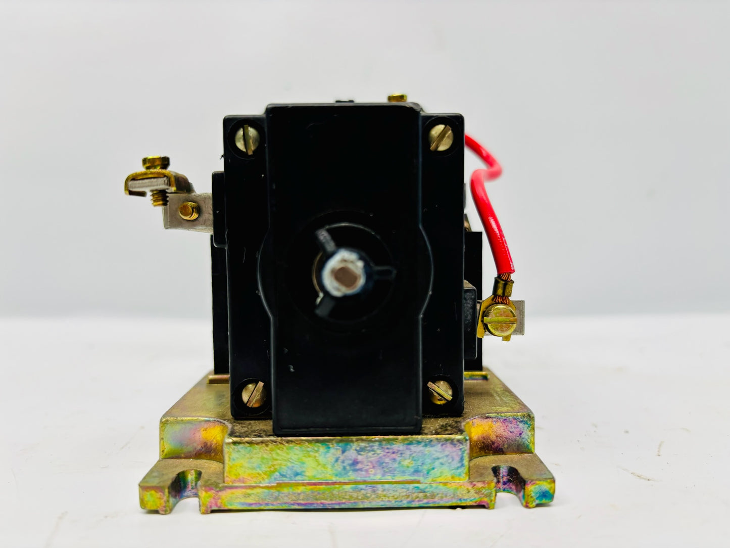 Square D 8903LX020 30A 2-Pole Mechanically Held Lighting Contactor