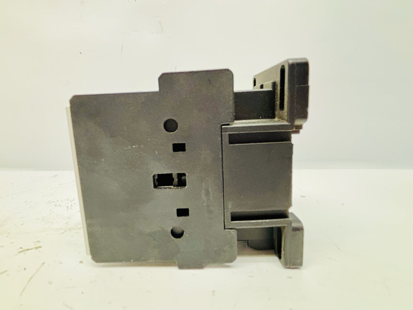 General Electric RL4RA022T Control Relay/Contactor
