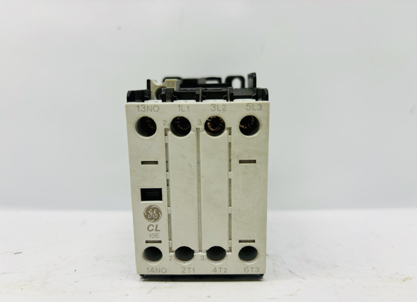 General Electric CL00A310T Motor Contactor