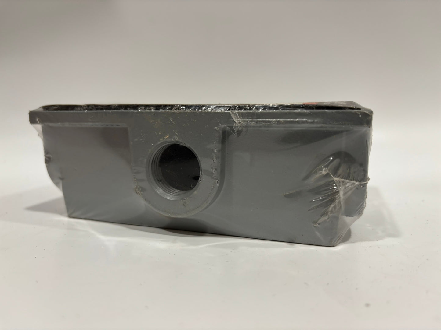 Red Dot IHEF652‑1 – 1‑Gang Die‑Cast Aluminum Flanged Extension Adapter