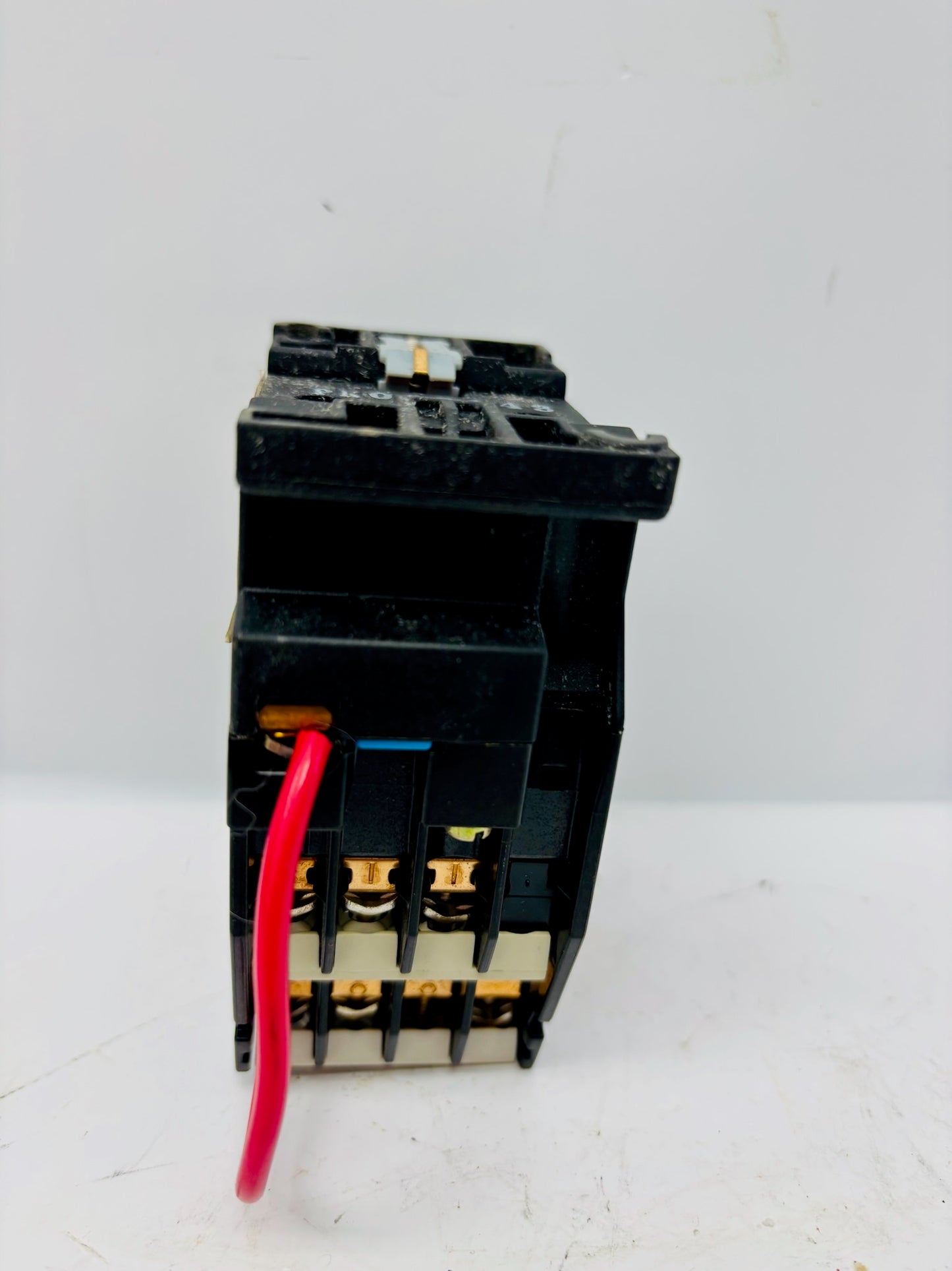 Siemens 3TB4017-0A three pole motor control contactor