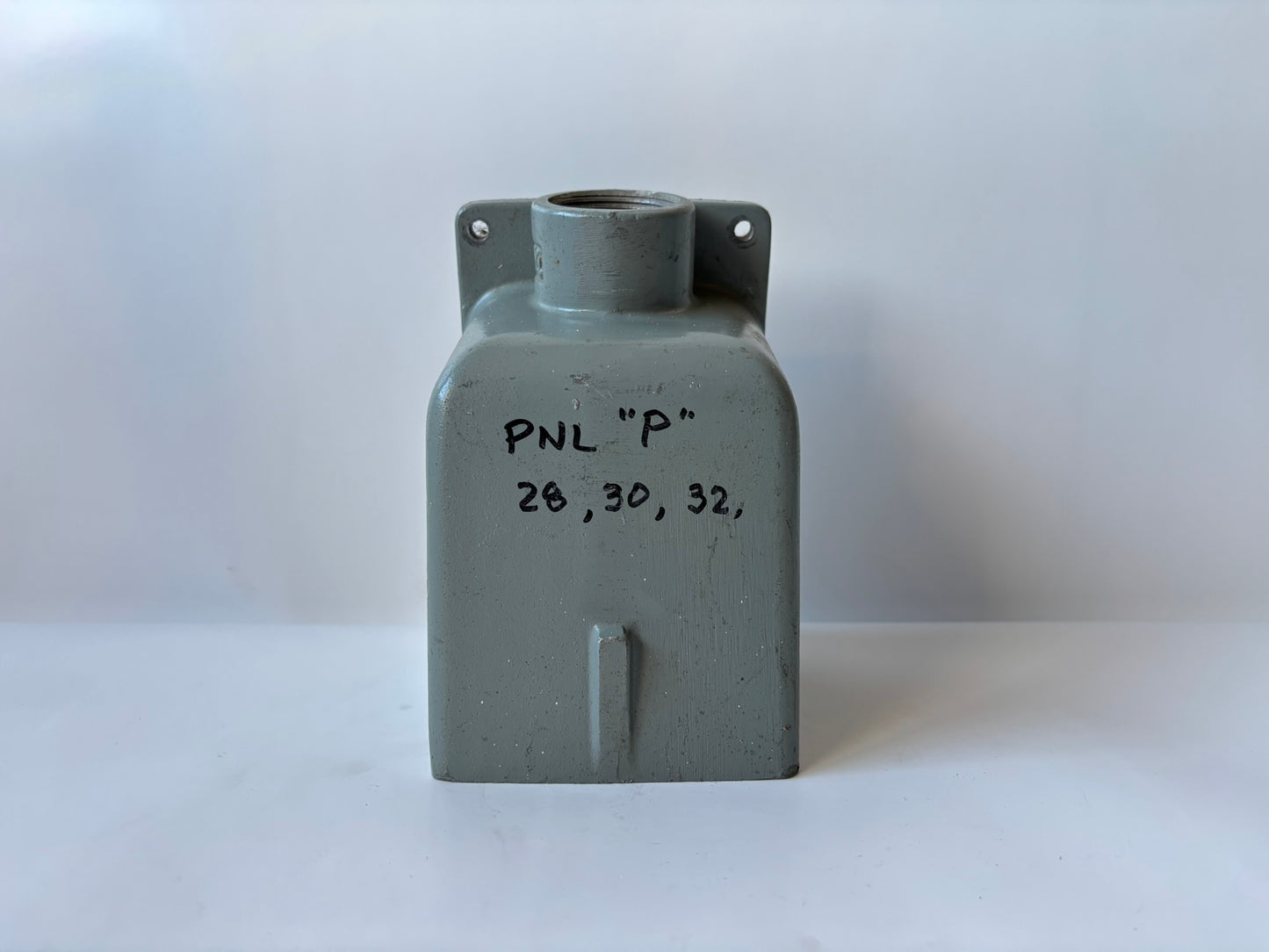 Appleton AJA100 Angle Adapter, 1" Hub, 15°, Aluminum, Powertite