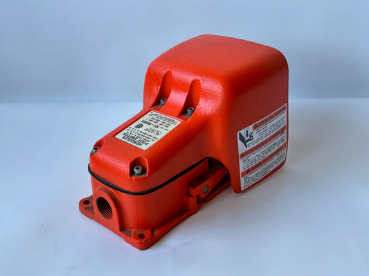 Hercules 531‑SWH0X Heavy‑Duty Foot Switch, SPDT, 20A, Cast Iron