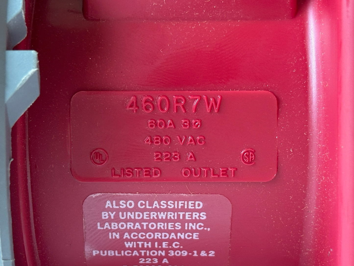 Hubbell HBL460R7W 60 A, 3‑Phase Delta, 480 V Watertight Receptacle