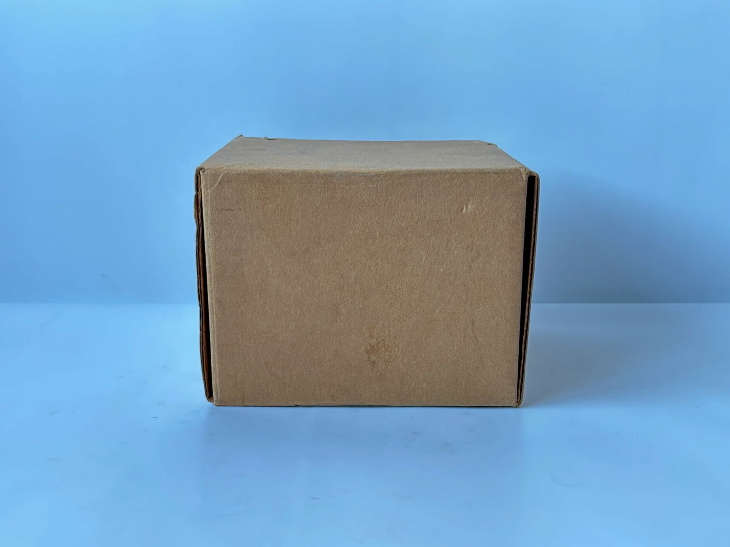Hubbell HBL460B7W 60A 480V 3‑Phase Watertight Inlet