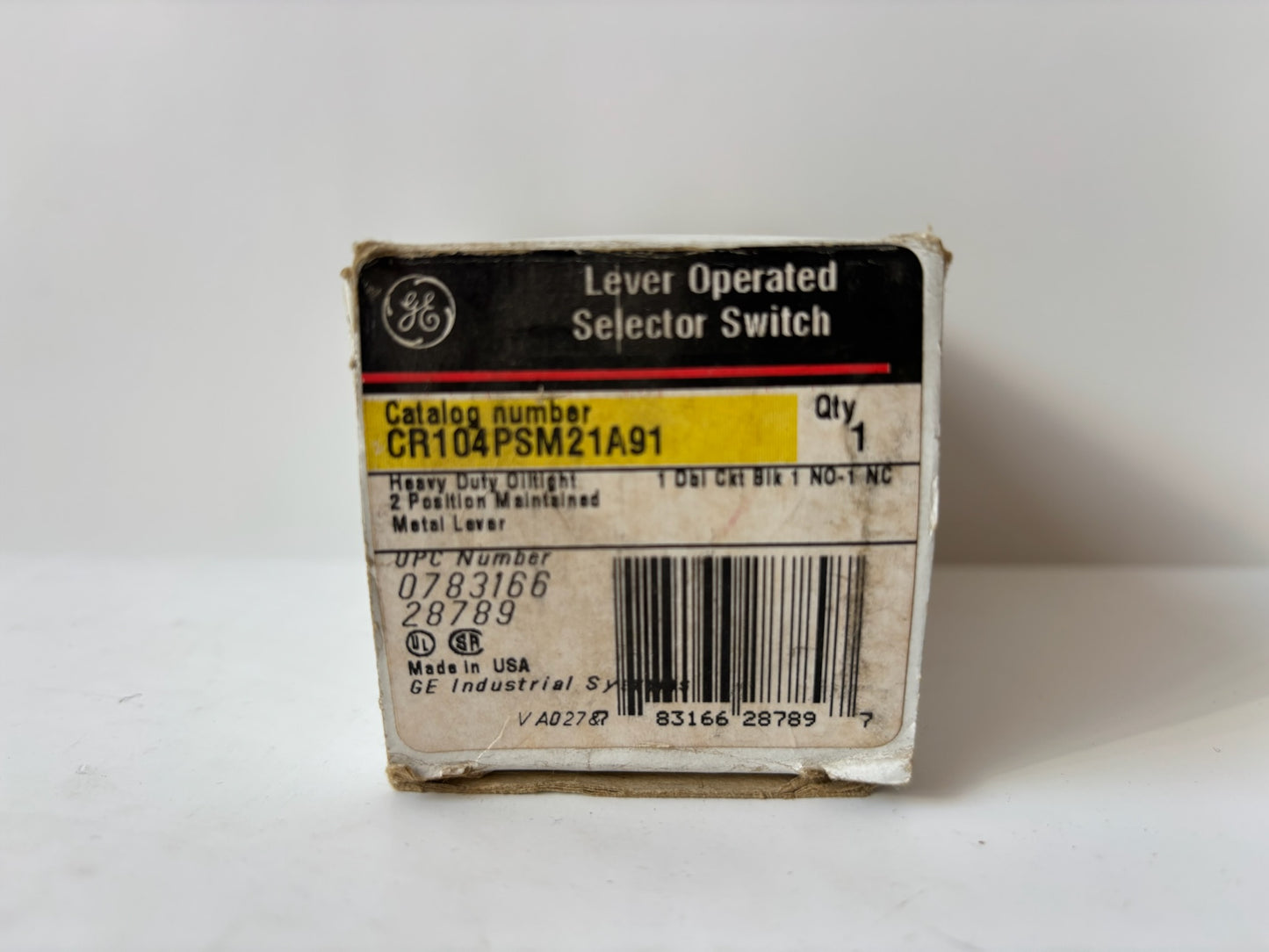 GE CR104PSM21A91 heavy Duty Oiltight 2 position Maintained Metal Lever