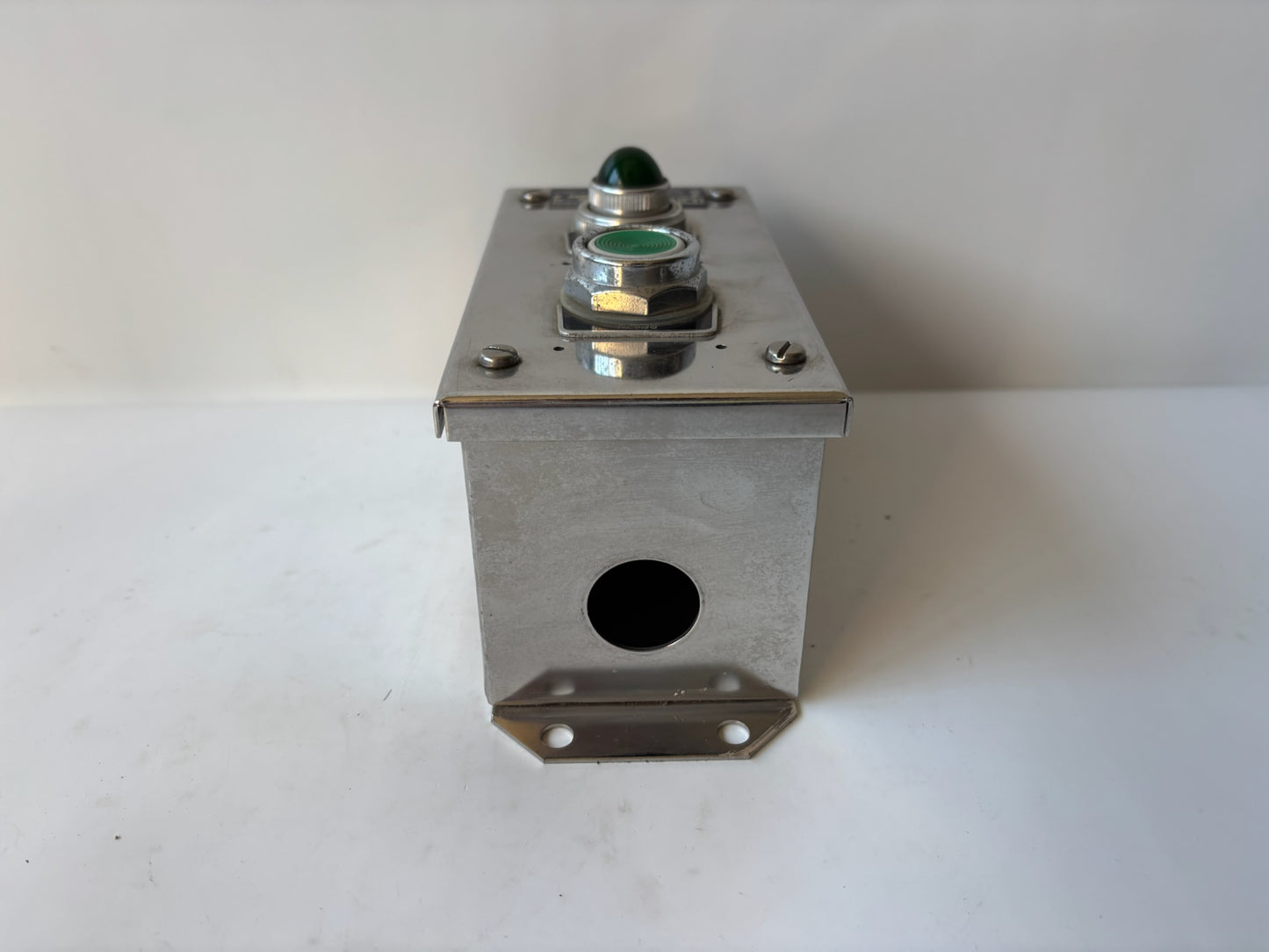 Square D KYC-2 Control Station Heavy Duty 600 V AC MAX DK