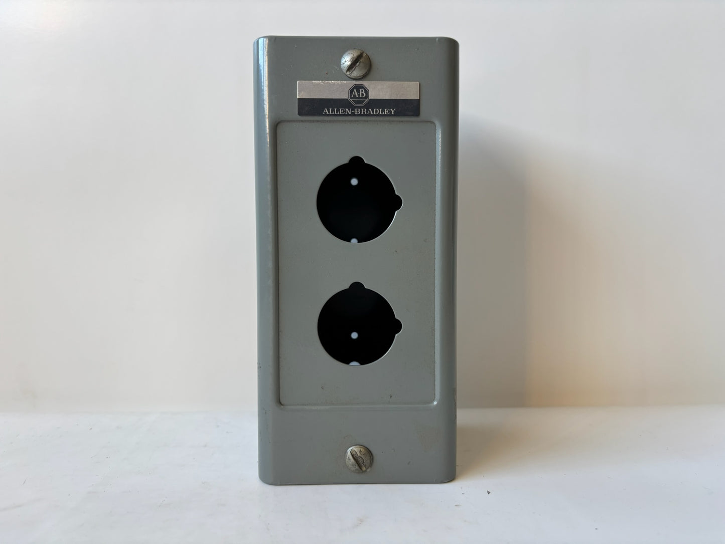 Allen Bradley 800H-2HZ Heavy Duy Push Button Bulletin 800H NEMA 1