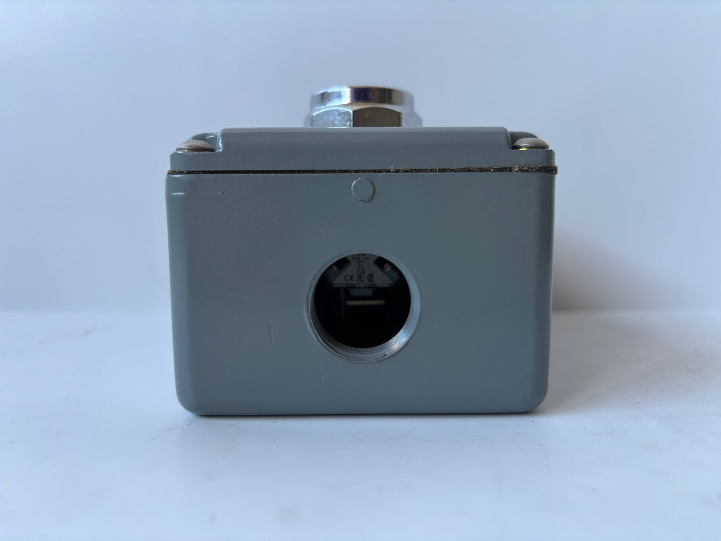 Square D 9001 KY-298 Open Close Stop Station 9001 KY298