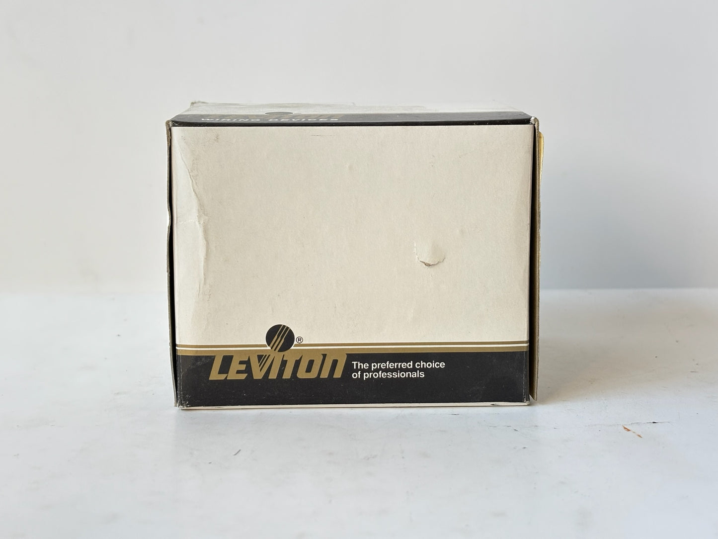 Leviton CS8369 50A 250V 3‑Phase Locking Receptacle (Flush‑Mount)
