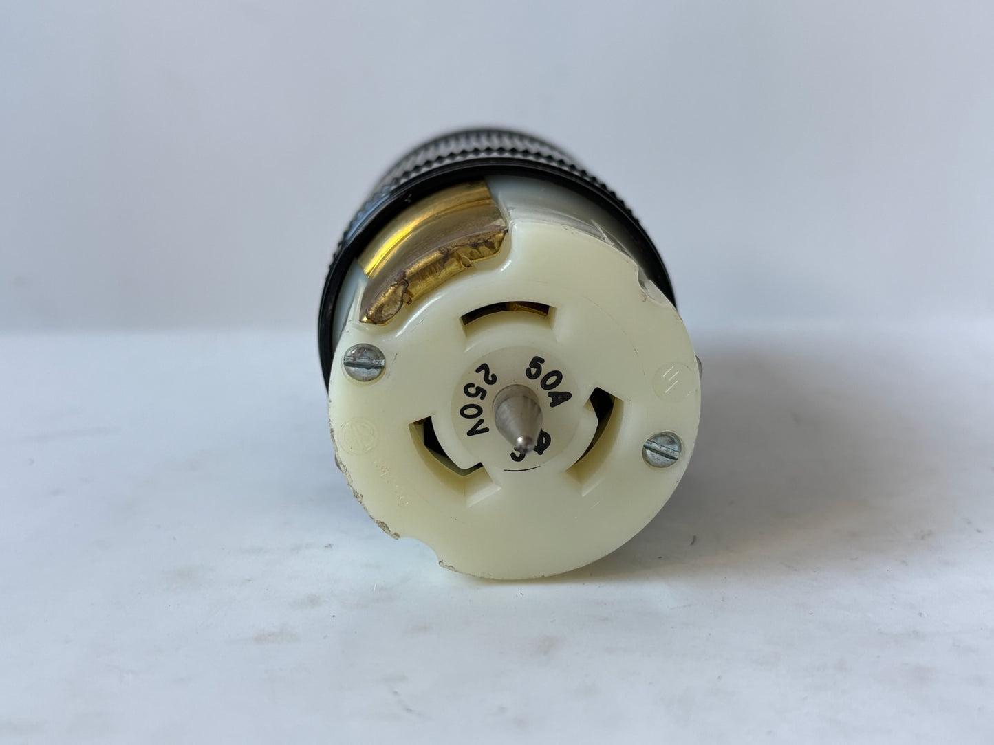 Leviton CS8364C 50A 250V 3-Phase Locking Connector, 3P4W, IP20