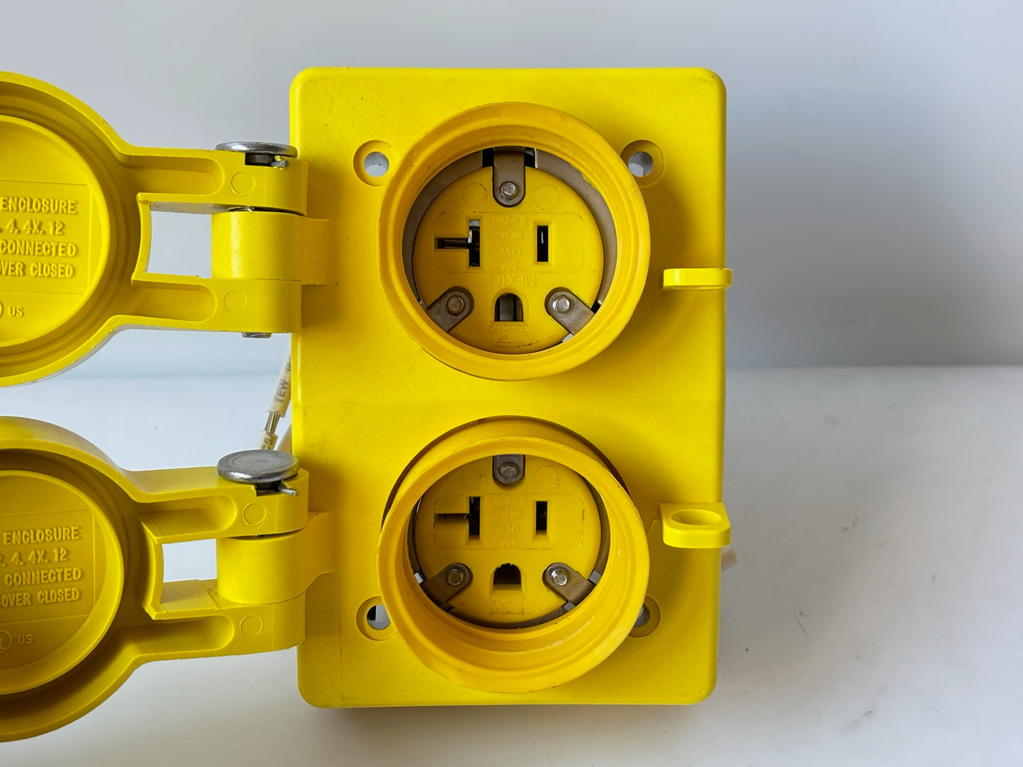 Eaton 60W33DPLX Arrow Hart 20A 125V Watertight Duplex Receptacle, Yellow