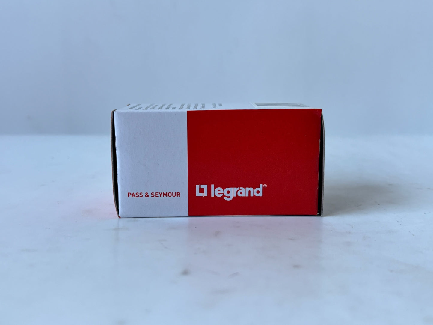 10 PK Legrand PS5965-GRY MaxGrip M3 Plug 15A 125V 2P3W Straight Blade, Gray