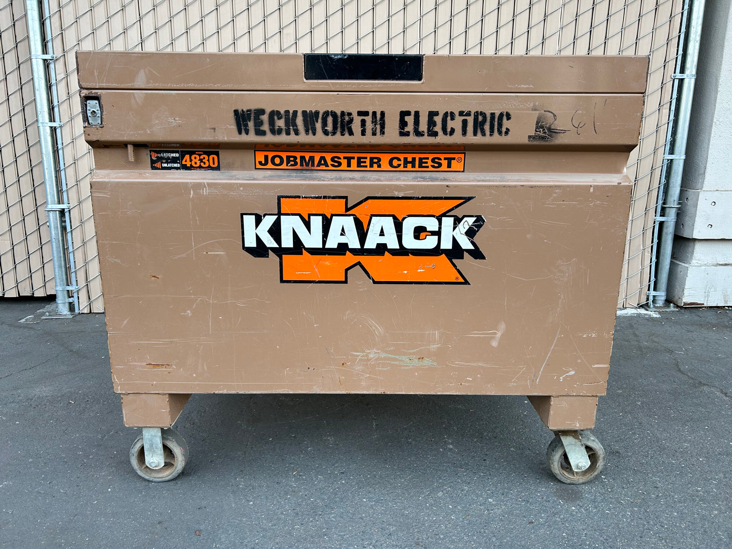 KNAACK Jobmaster Jobsite Steel Chest (4830) Tan Corrosion Resistant Heavy-Duty