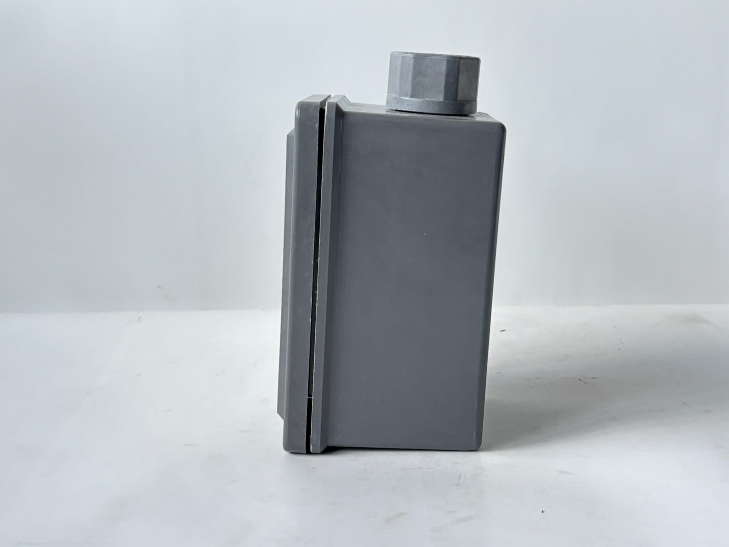 Square D 9001SKY2 2-Hole Control Station Enclosure, 30mm, NEMA Rated