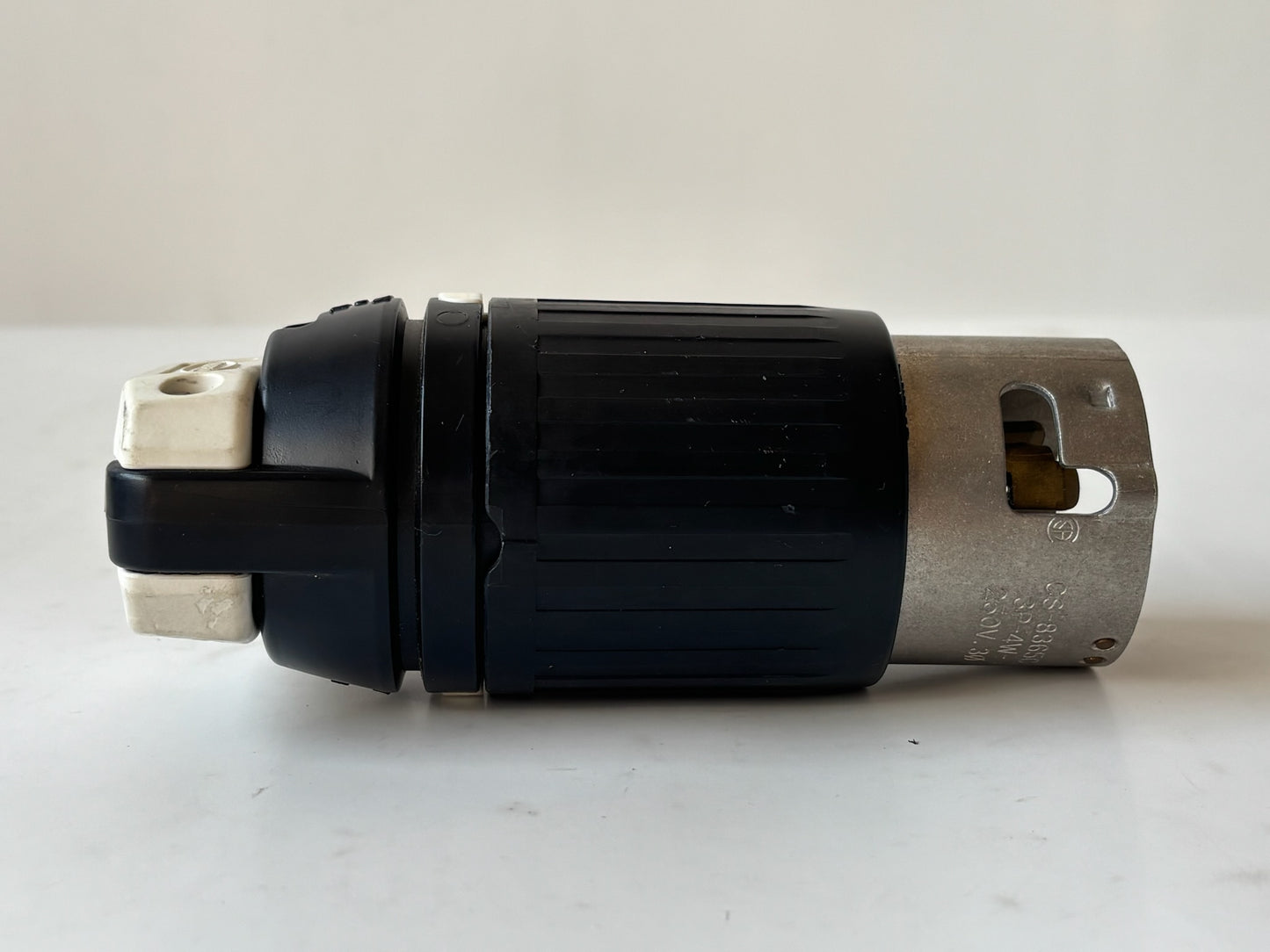 2 PK Hubbell CS6365C 50A 125/250V 3-Pole 4-Wire Twist-Lock Male Plug