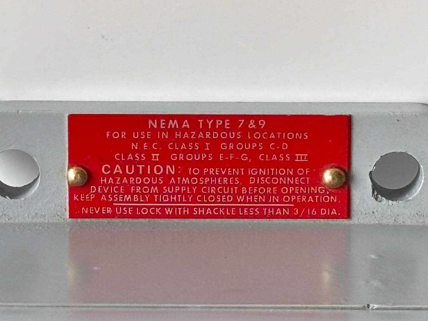 Allen-Bradley 800H-1HA7 Type 7/9 Hazardous-Location Push Button Station