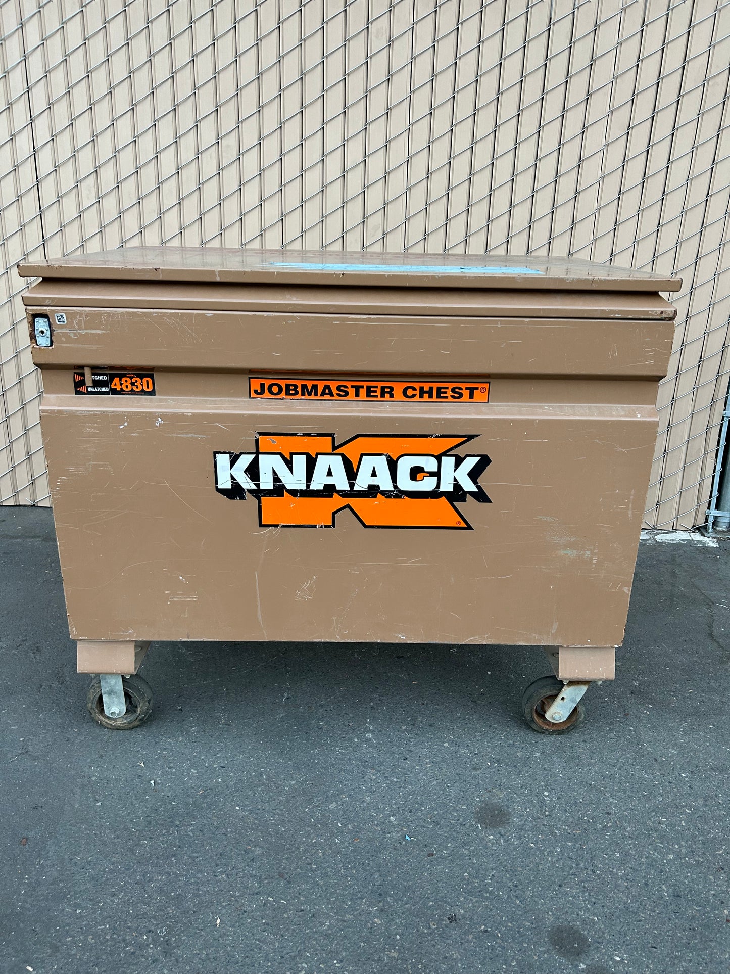 KNAACK Jobmaster Heavy-Duty Jobsite Steel Chest (4830) Corrosion Resistant Tan