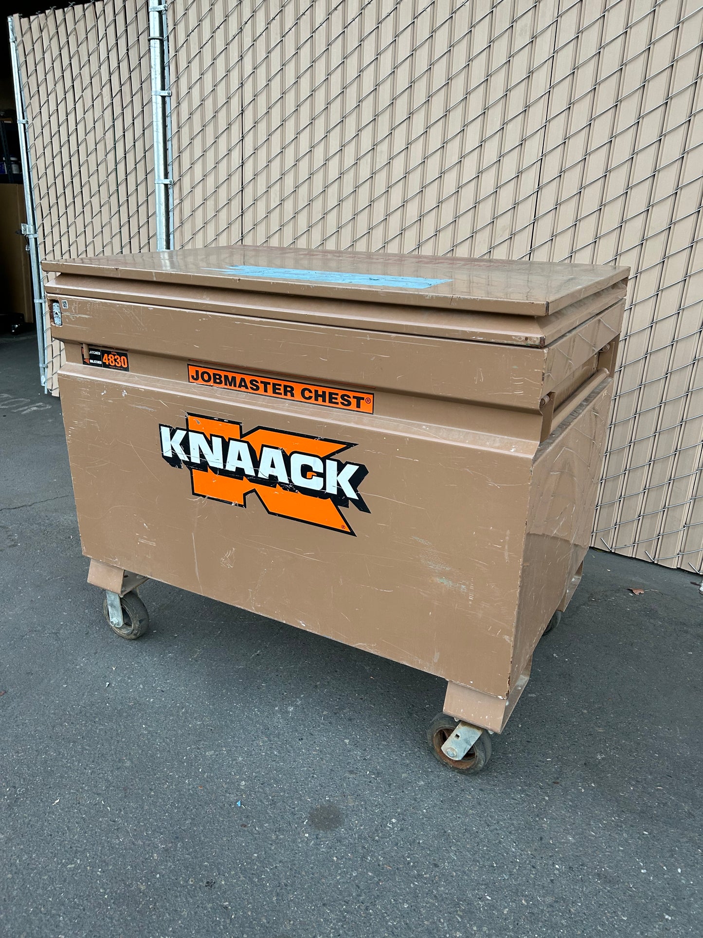 KNAACK Jobmaster Heavy-Duty Jobsite Steel Chest (4830) Corrosion Resistant Tan