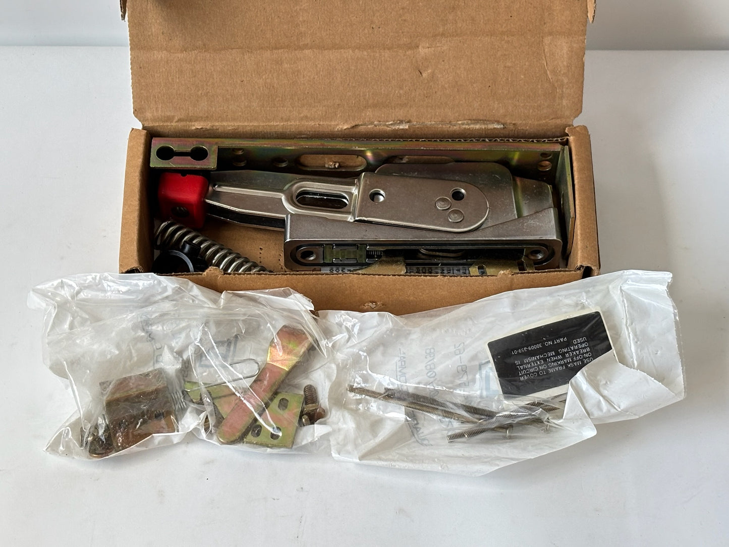 Square D 9422 ARN-21 100A Disconnect Mechanism for FAL/FCL/FHL Breakers