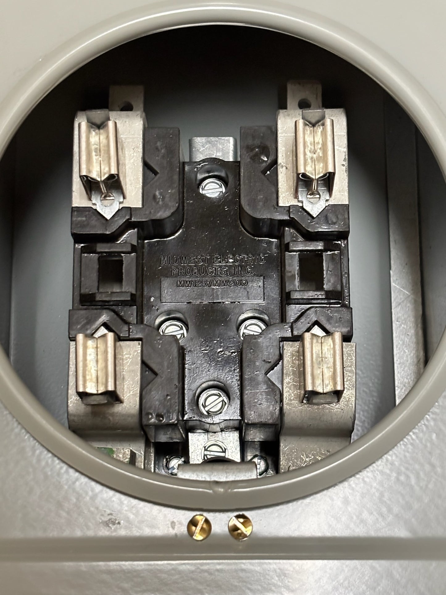 GE / ABB TSM1610CSCUP 100A 16-Space / 32-Circuit Meter/Main Load Center