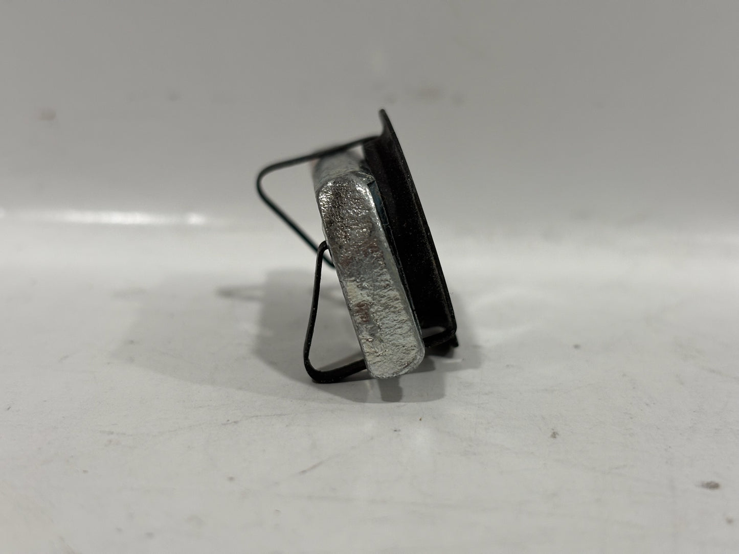 100 PK EATON TN-224 (1/4) TWIRL NUT Zinc Plated Finish B-Line Series