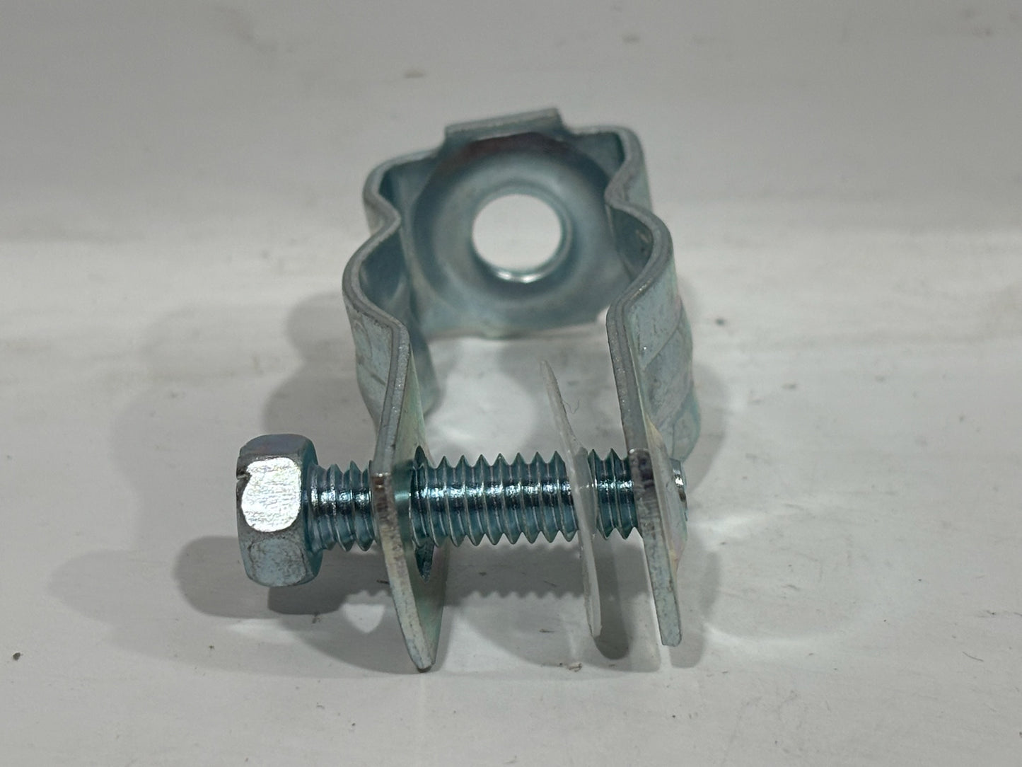 87 PK nVent Caddy CD0B Conduit Hanger (With Bolt Attached)