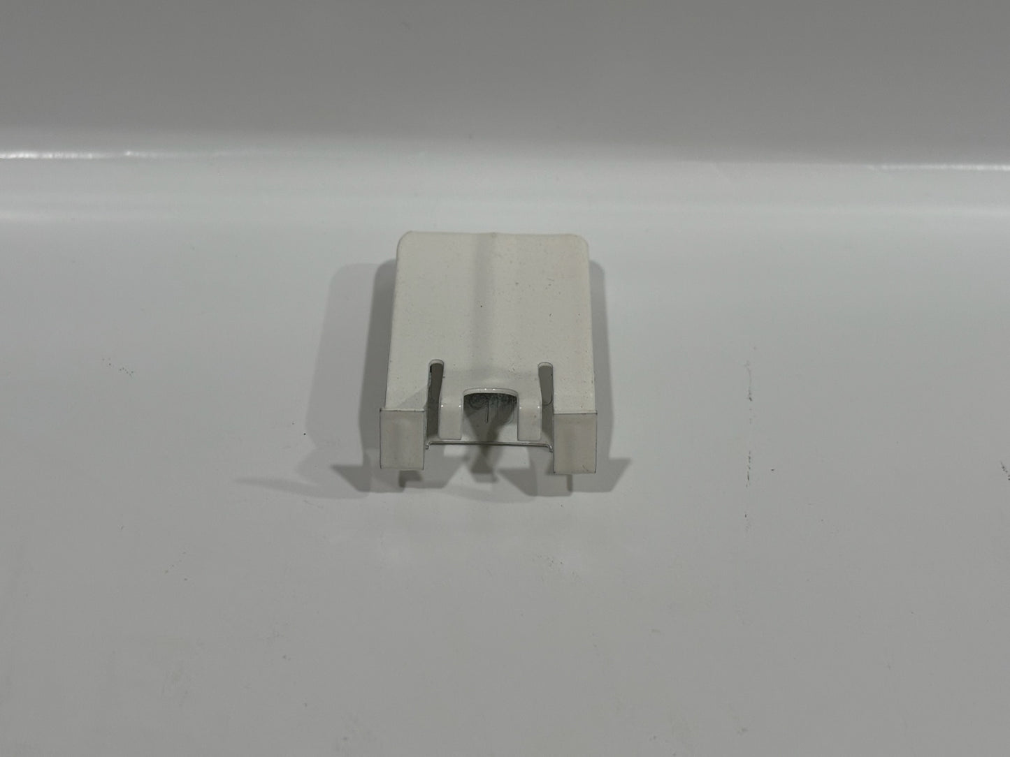 200 Pk Erico Caddy 515AWHA Pentair Light Fixture Clip-White