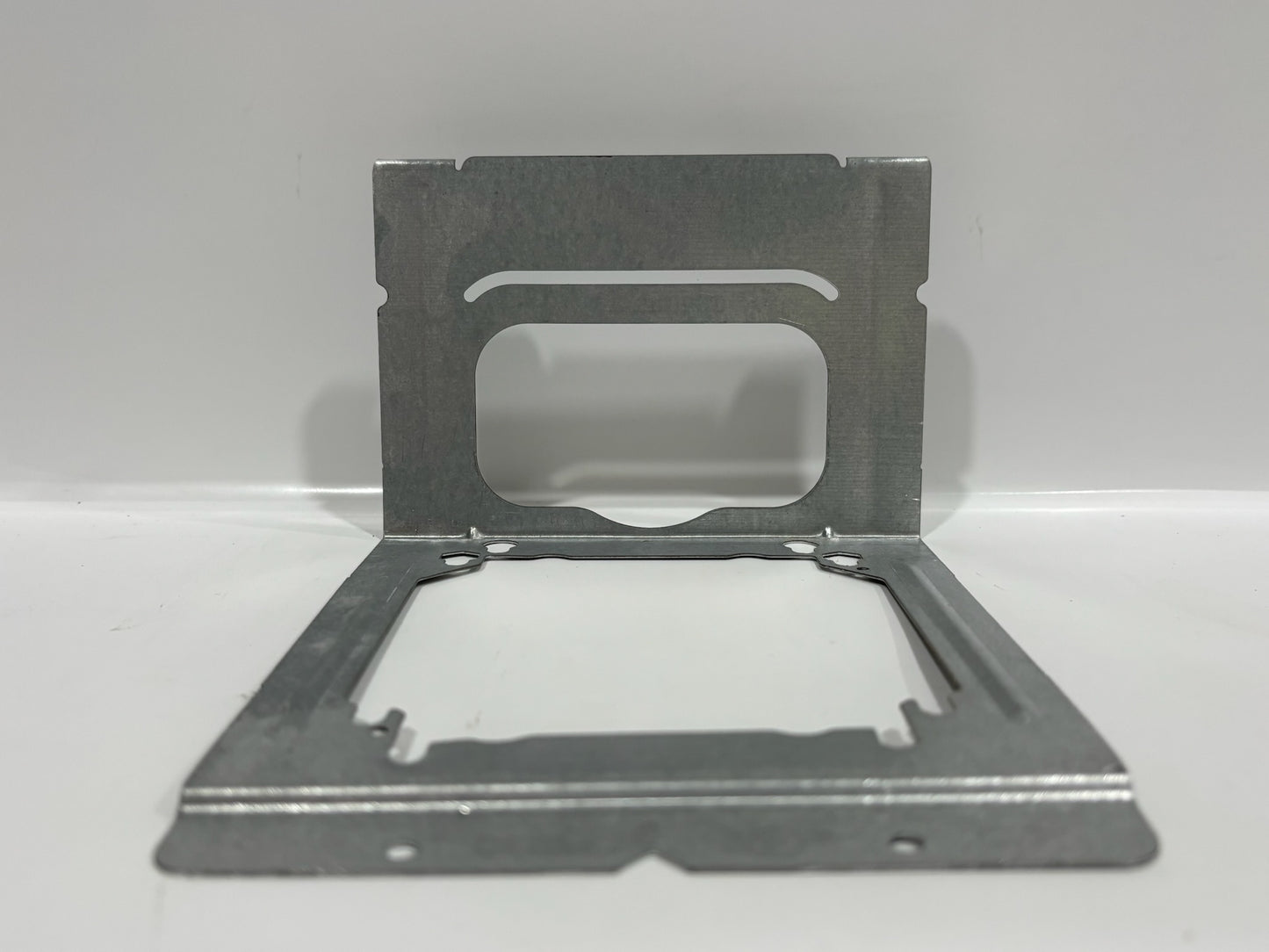 100 PC nVent Caddy C23 Quick Mount Box Support 4" amd 4 11/16" Outlet Box