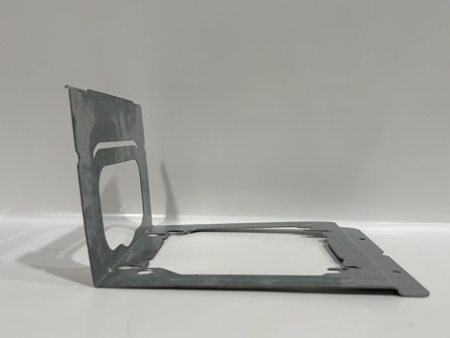 100 PC nVent Caddy C23 Quick Mount Box Support 4" amd 4 11/16" Outlet Box