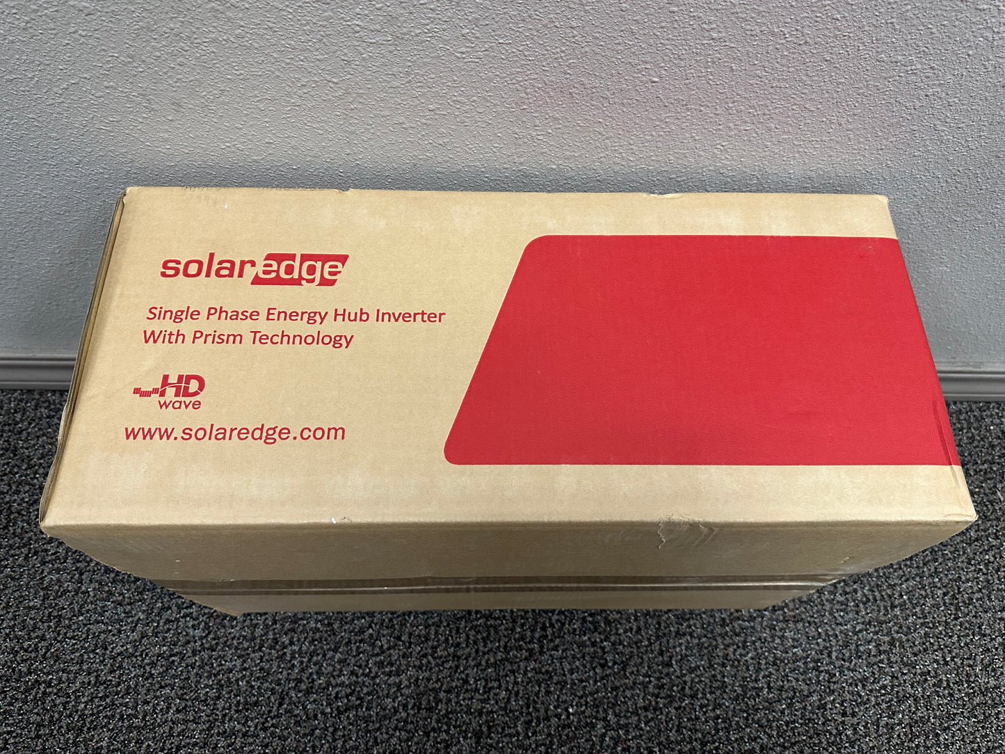 SolarEdge SE7600H-USSNBBL14 7.6kW Single-Phase Energy Hub Solar Inverter
