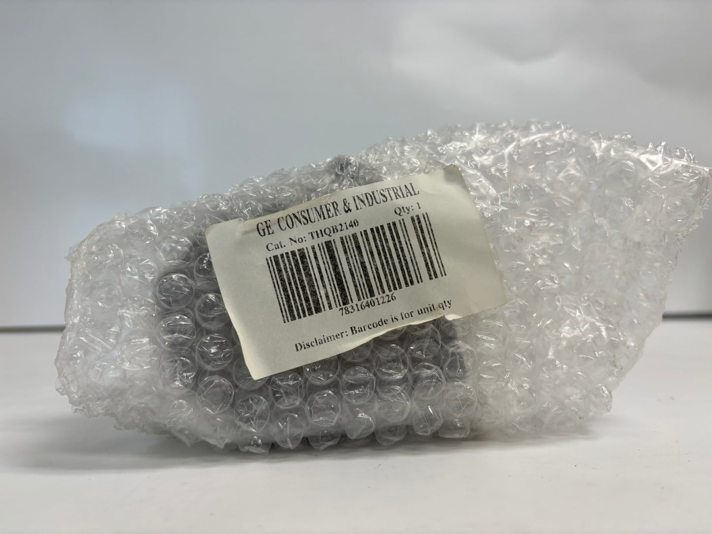 New GE Consumer & Industrial 2 pole 40 AMP circuit breaker THQB2140
