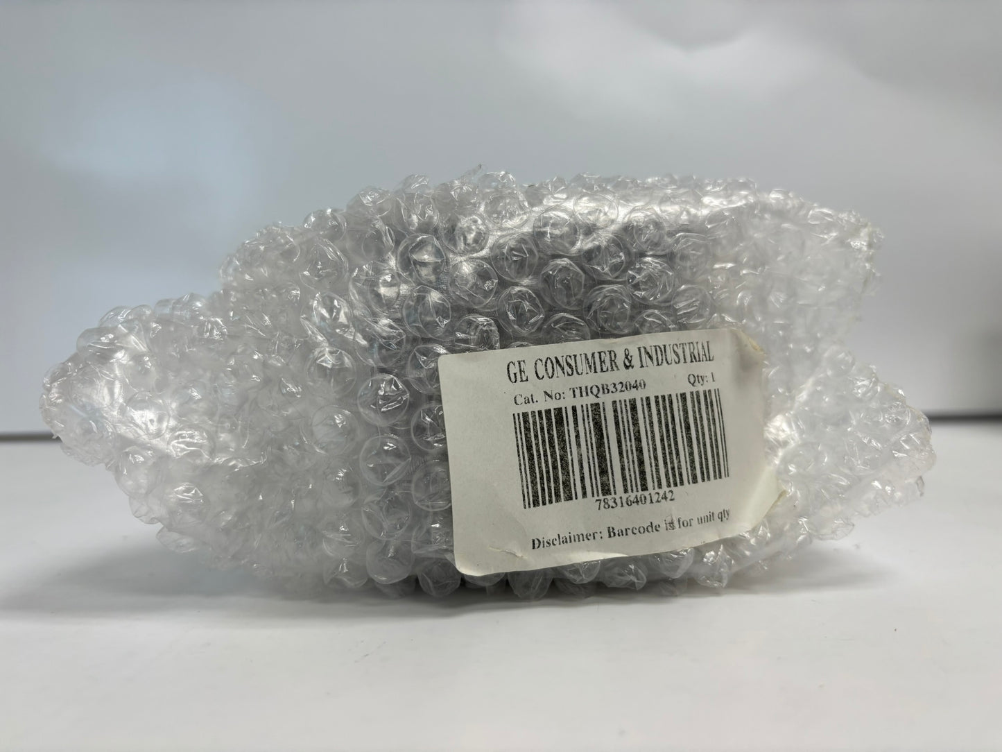 New GE Consumer & Industrials 40 AMP 3 Pole Circuit Breaker THQB32040