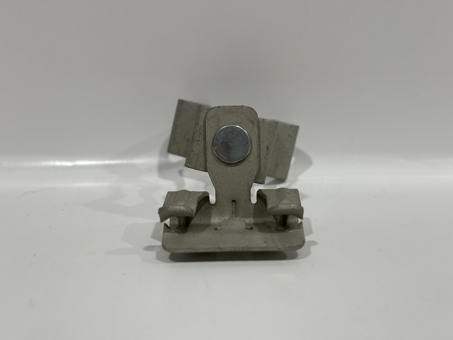 123 PK Erico Caddy 6M24SM Combination Conduit Side Mount For 3/8" EMT