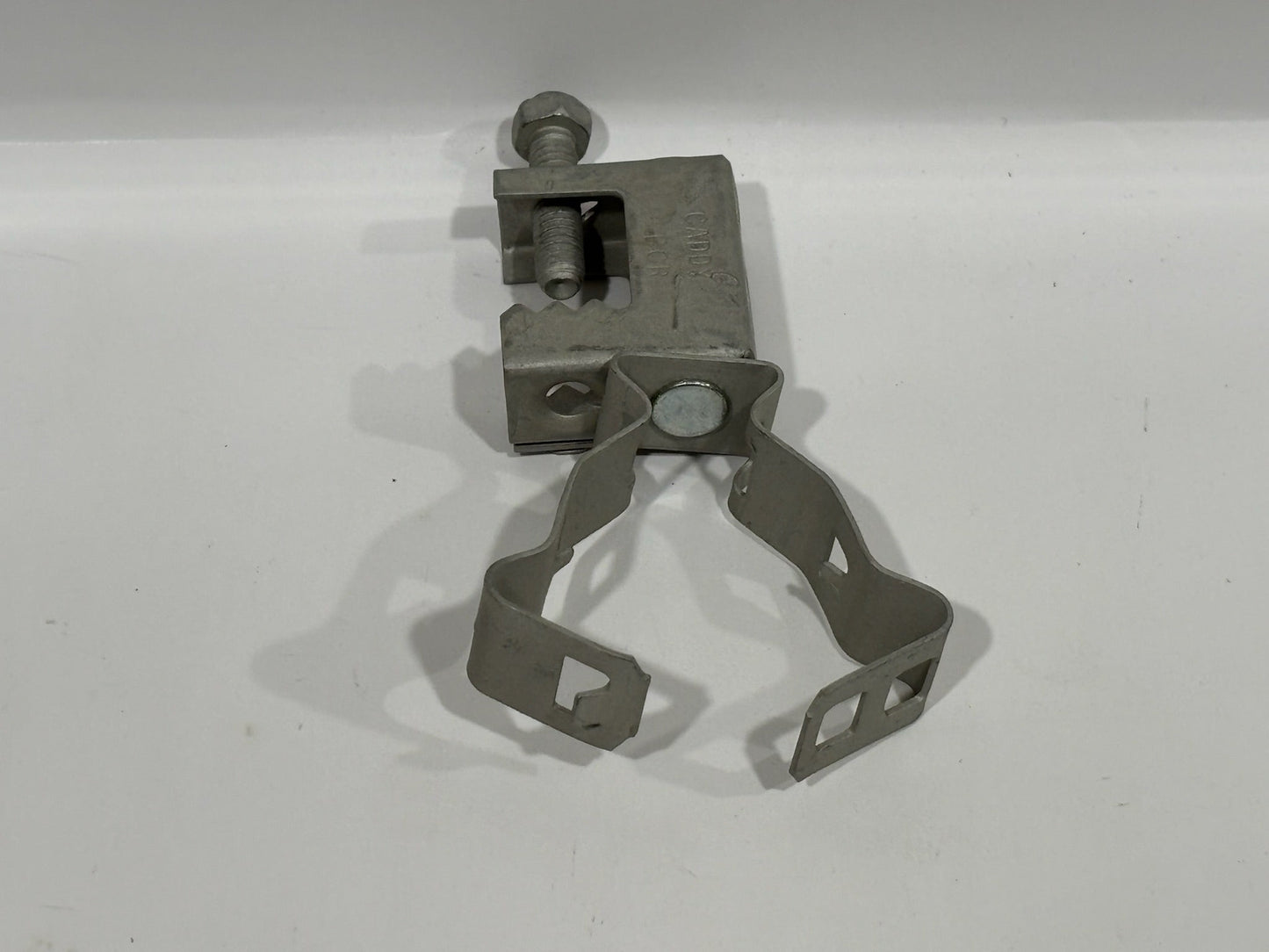 90PC nVent Caddy BC812M Beam Clamp For 1/2" or 3/4" EMT, RIG Conduit 1/16" 1/2"