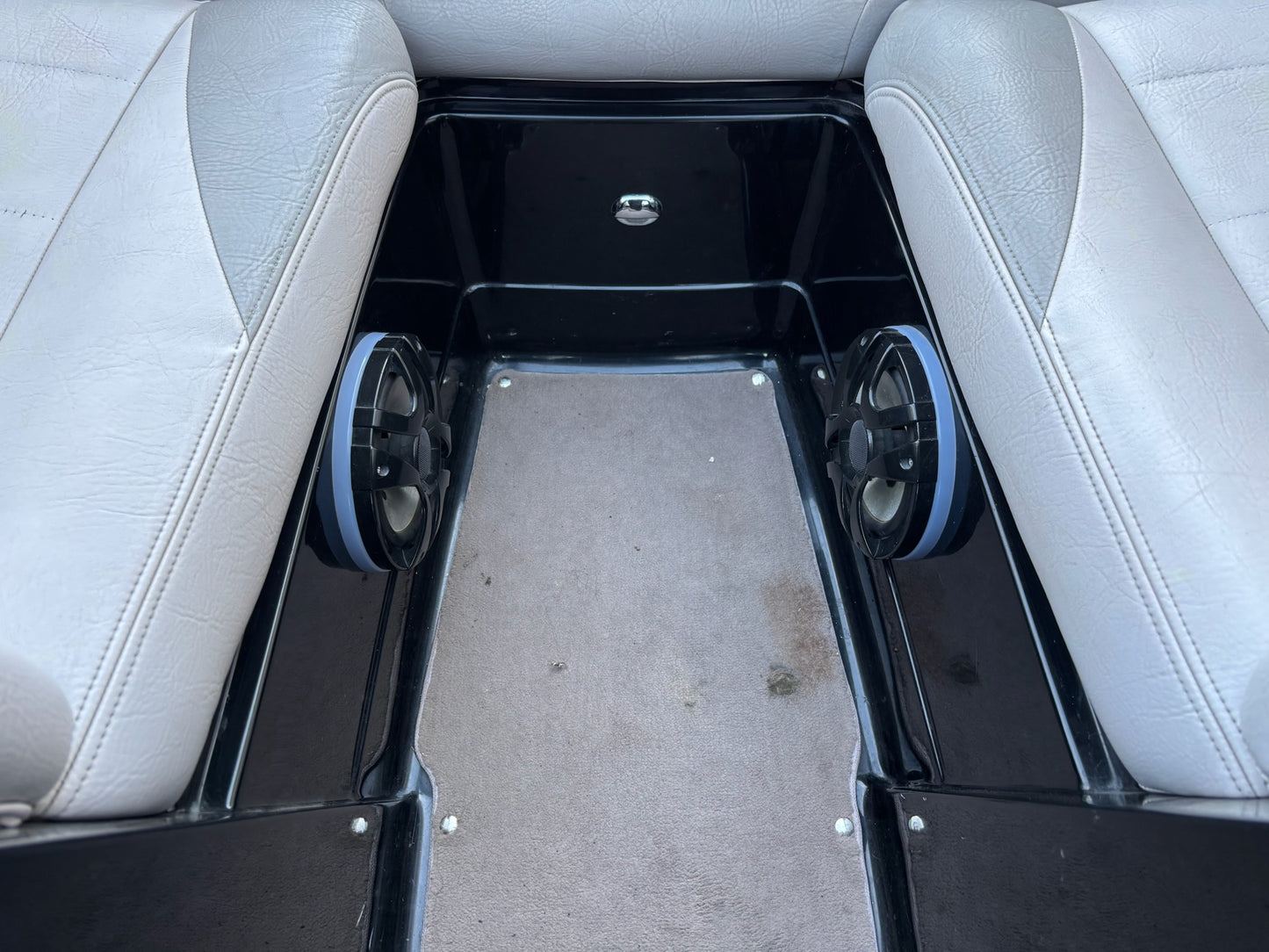2006 MasterCraft Maristar 200 Boat With $20,000 Speaker Tower System