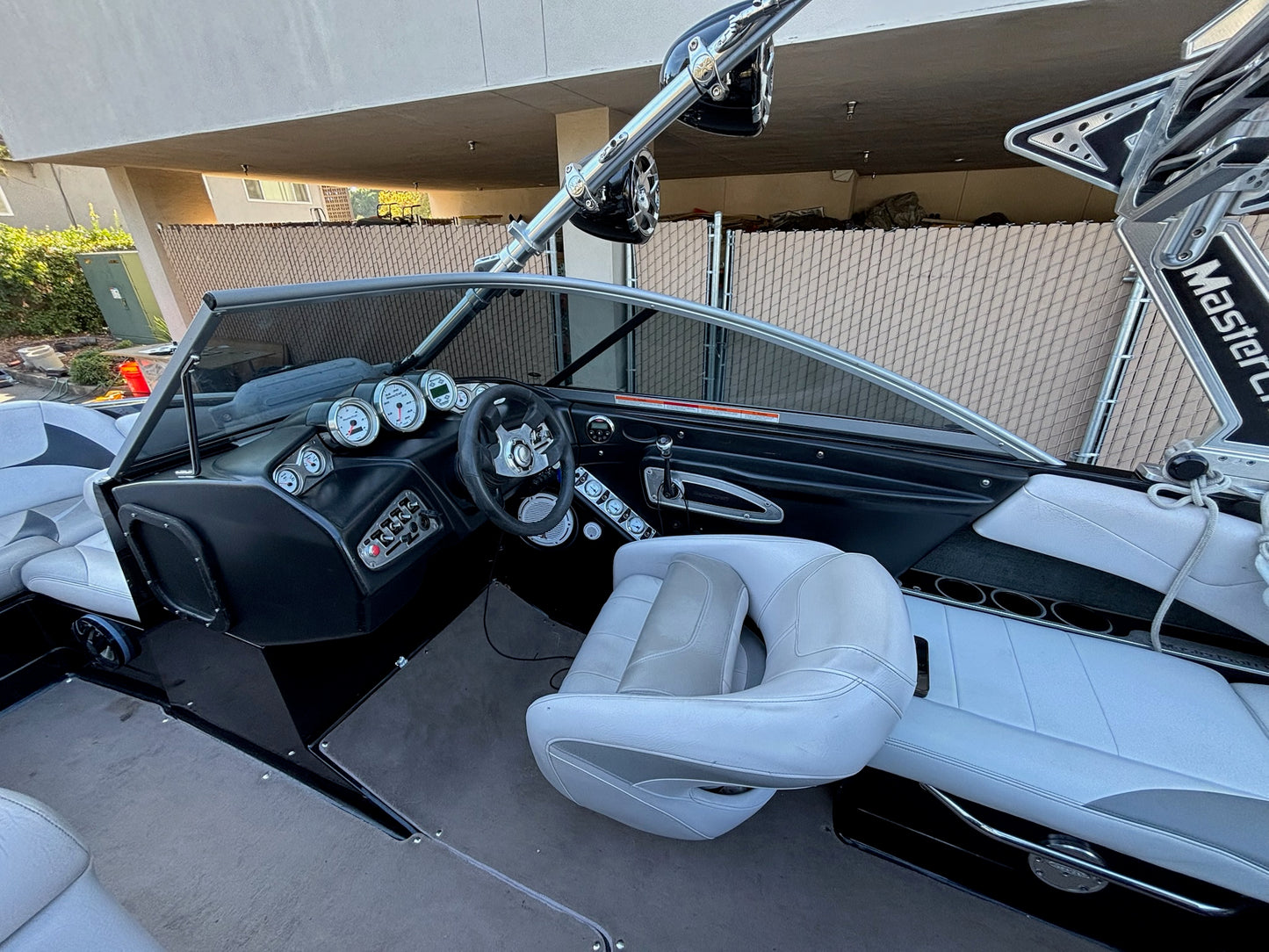 2006 MasterCraft Maristar 200 Boat With $20,000 Speaker Tower System